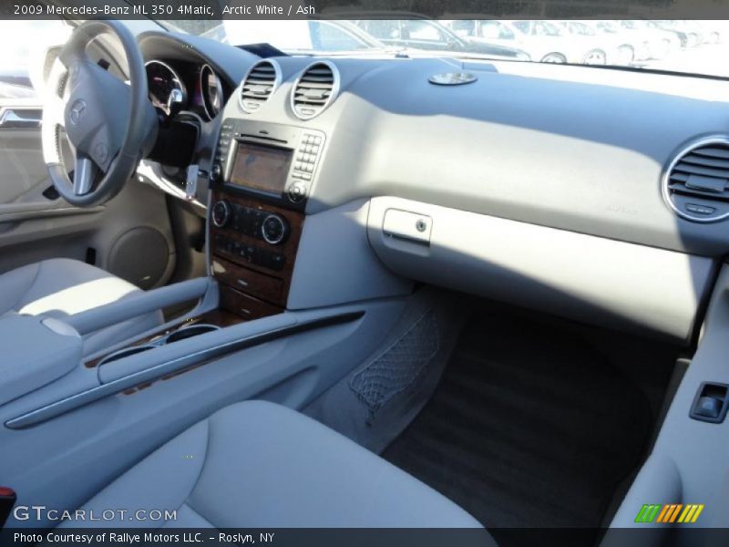 Arctic White / Ash 2009 Mercedes-Benz ML 350 4Matic
