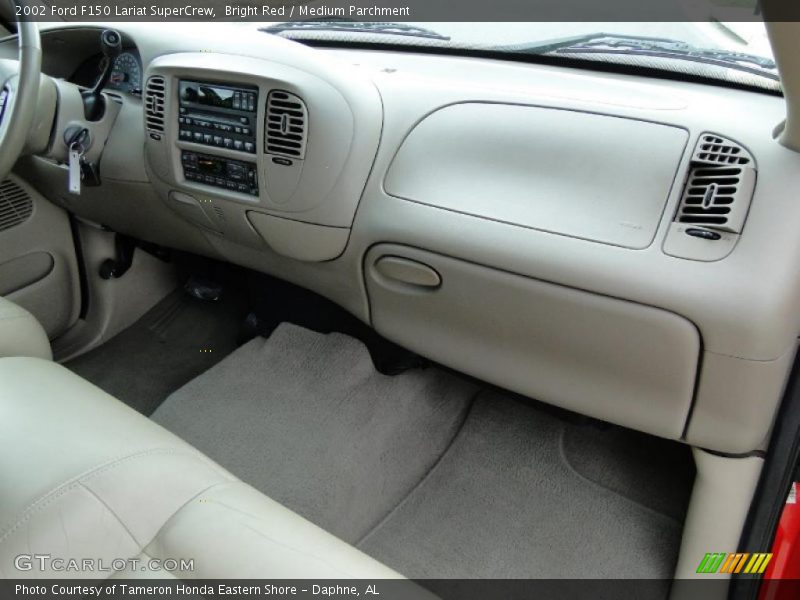 Bright Red / Medium Parchment 2002 Ford F150 Lariat SuperCrew