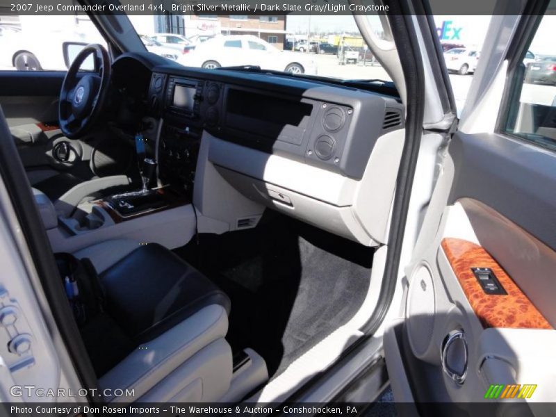 Bright Silver Metallic / Dark Slate Gray/Light Graystone 2007 Jeep Commander Overland 4x4