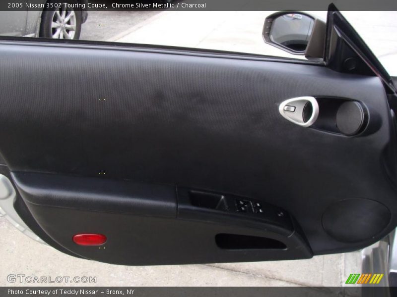 Door Panel of 2005 350Z Touring Coupe