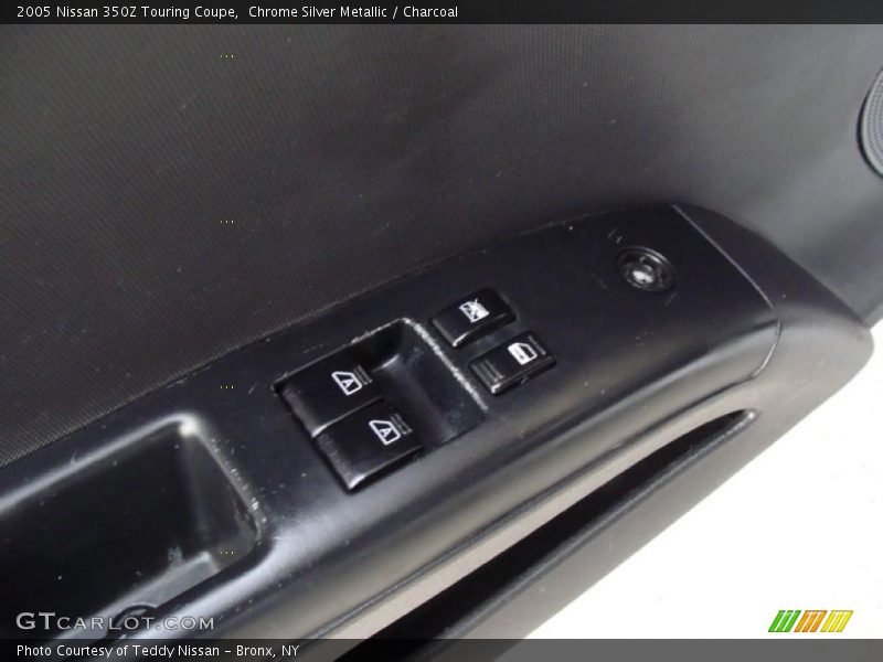 Chrome Silver Metallic / Charcoal 2005 Nissan 350Z Touring Coupe