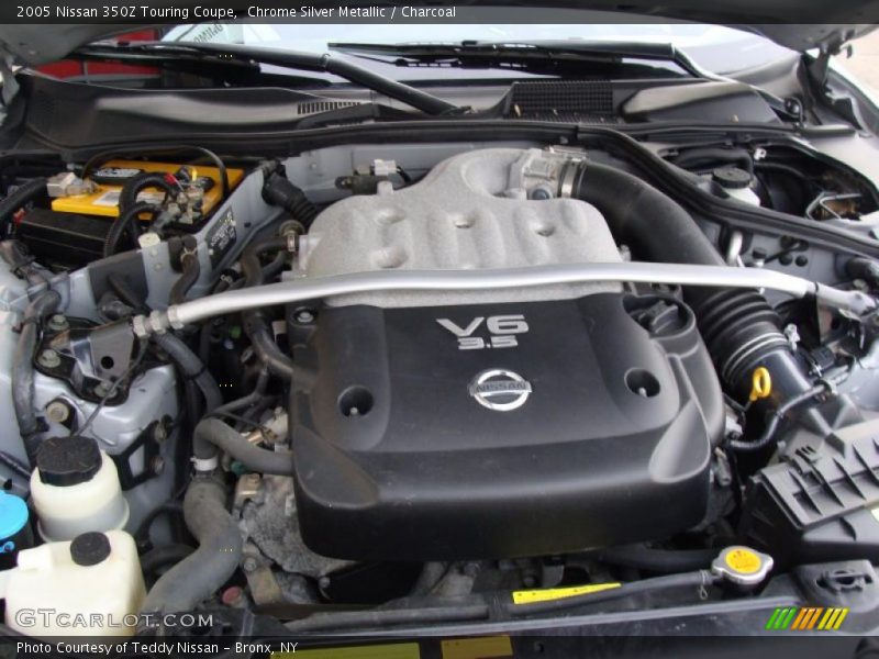 Chrome Silver Metallic / Charcoal 2005 Nissan 350Z Touring Coupe