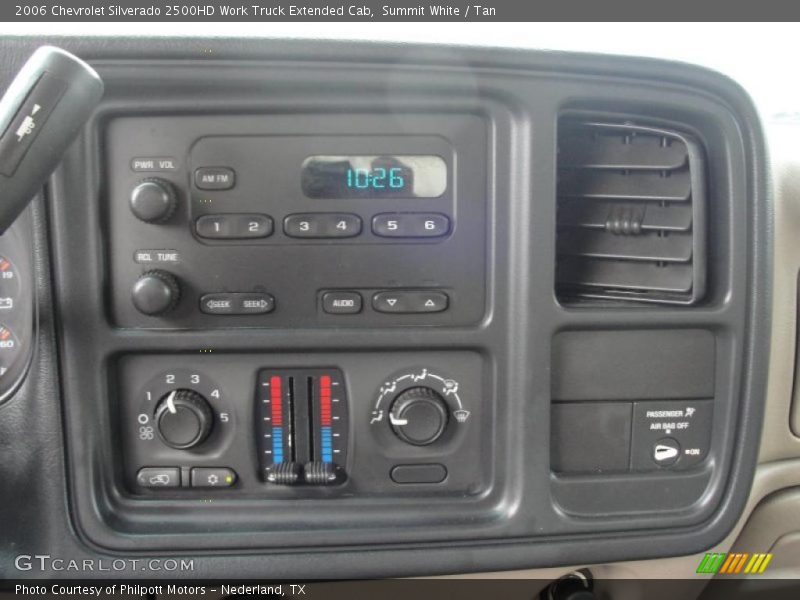 Controls of 2006 Silverado 2500HD Work Truck Extended Cab