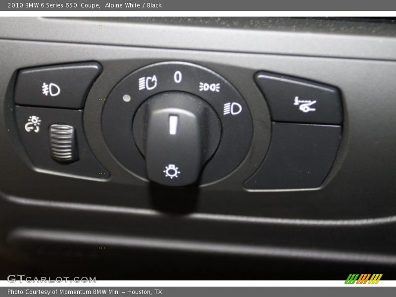 Controls of 2010 6 Series 650i Coupe