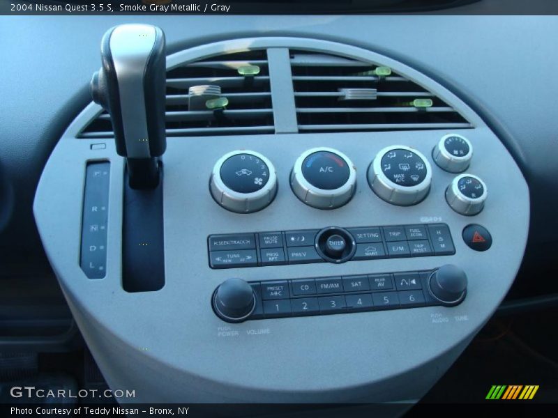 Smoke Gray Metallic / Gray 2004 Nissan Quest 3.5 S