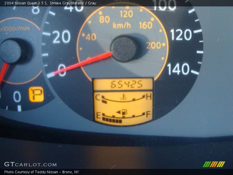 Smoke Gray Metallic / Gray 2004 Nissan Quest 3.5 S