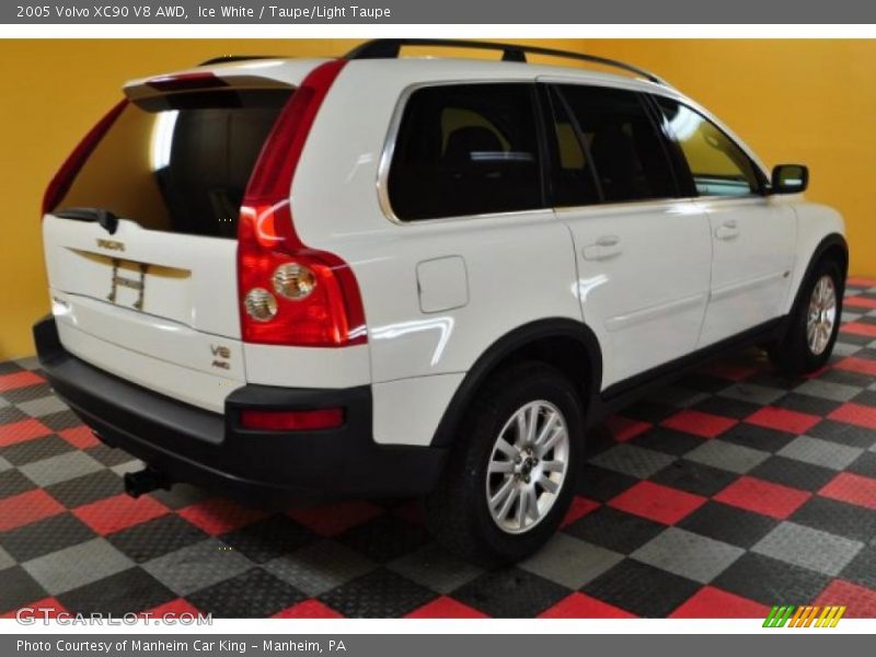 Ice White / Taupe/Light Taupe 2005 Volvo XC90 V8 AWD