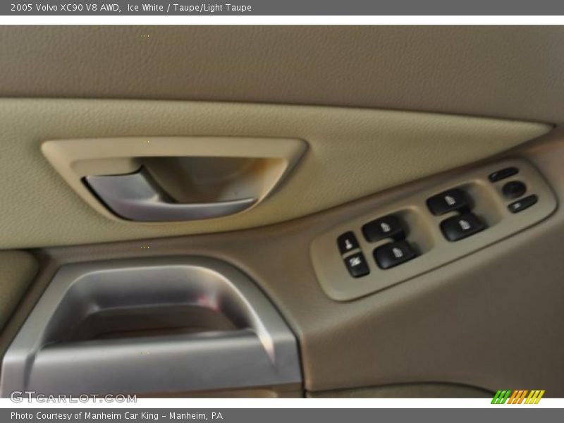 Ice White / Taupe/Light Taupe 2005 Volvo XC90 V8 AWD