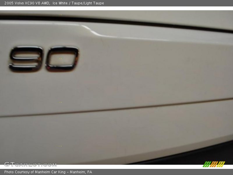 Ice White / Taupe/Light Taupe 2005 Volvo XC90 V8 AWD