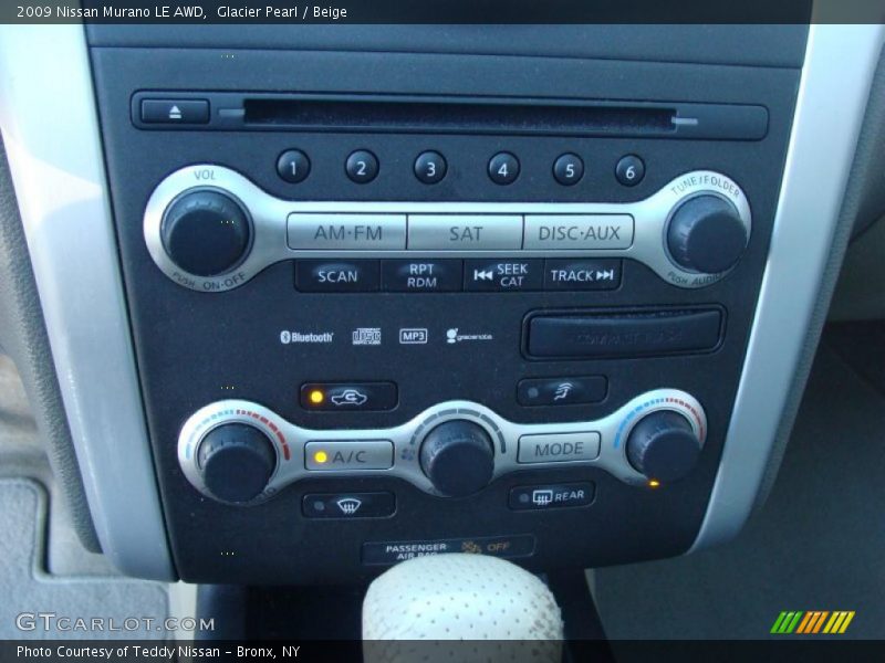 Glacier Pearl / Beige 2009 Nissan Murano LE AWD