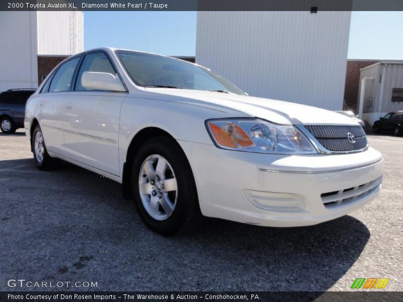 Diamond White Pearl / Taupe 2000 Toyota Avalon XL
