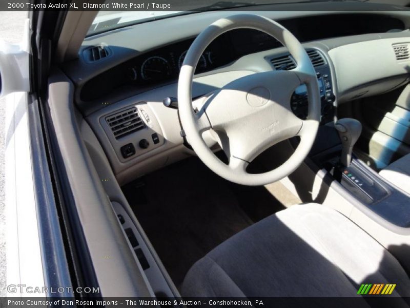 Diamond White Pearl / Taupe 2000 Toyota Avalon XL