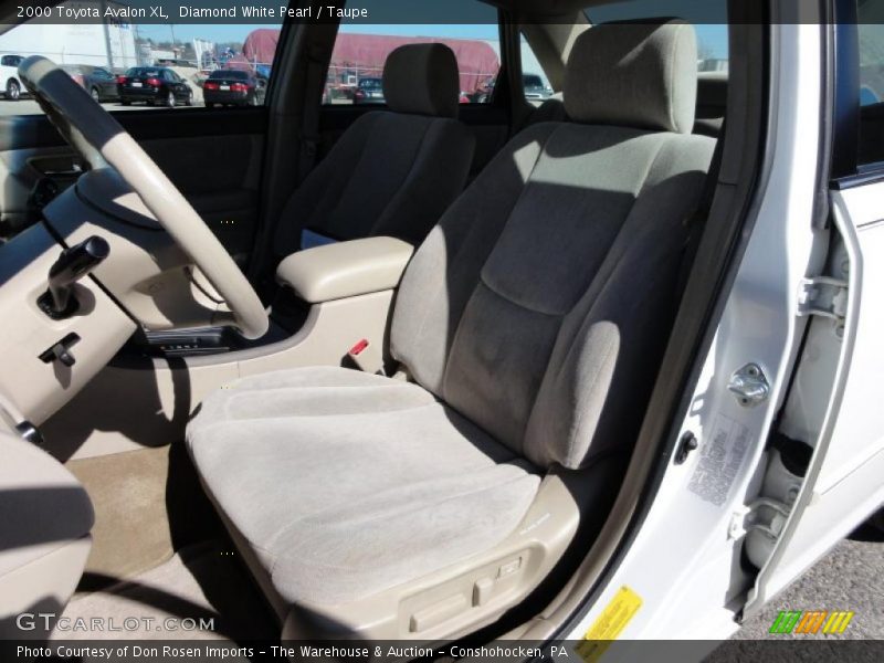 Diamond White Pearl / Taupe 2000 Toyota Avalon XL
