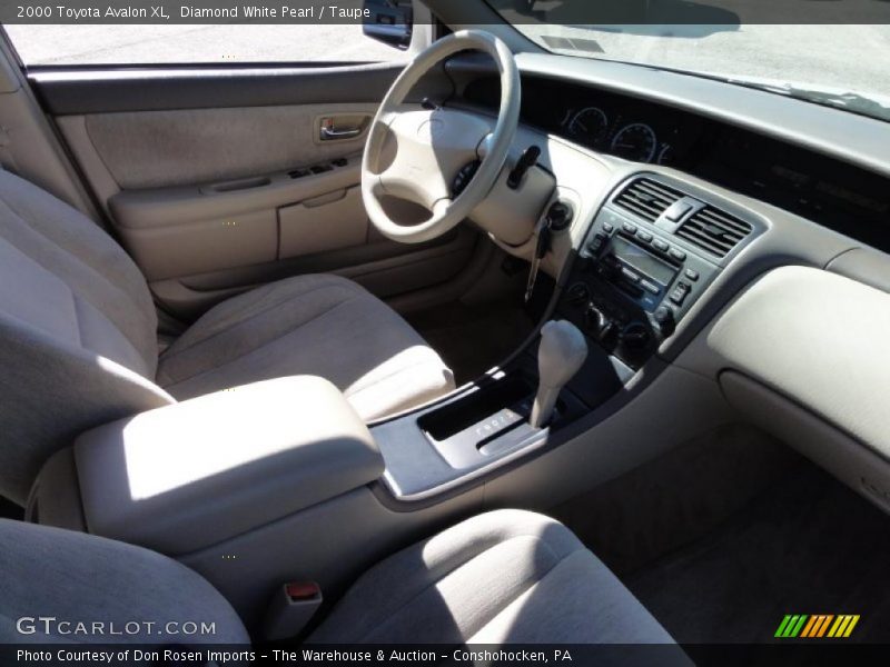 Diamond White Pearl / Taupe 2000 Toyota Avalon XL