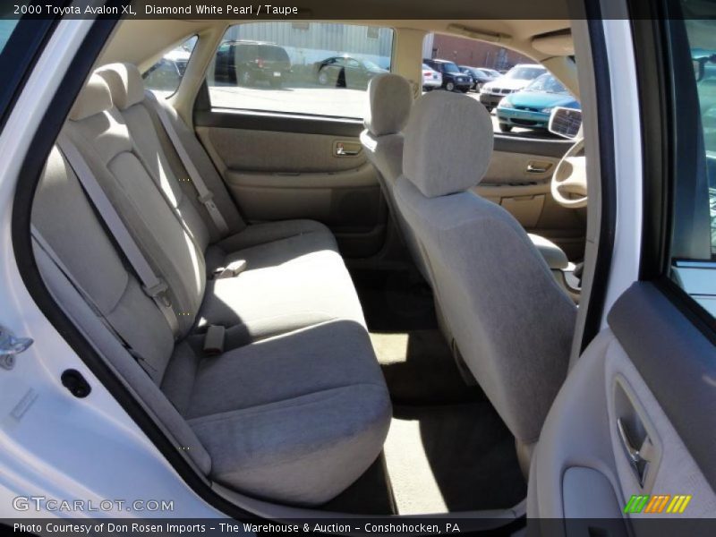 Diamond White Pearl / Taupe 2000 Toyota Avalon XL