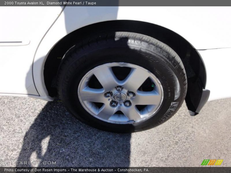 Diamond White Pearl / Taupe 2000 Toyota Avalon XL