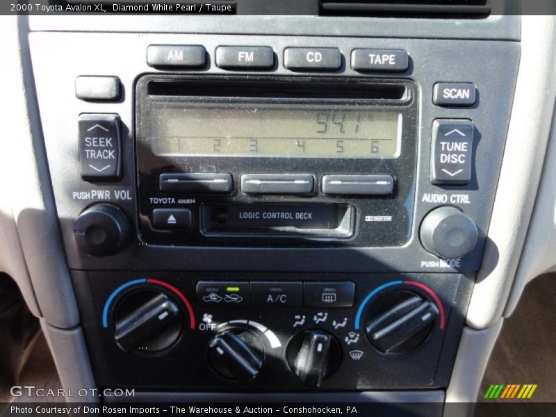 Diamond White Pearl / Taupe 2000 Toyota Avalon XL