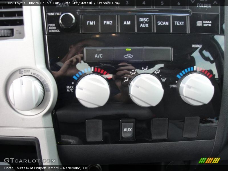 Controls of 2009 Tundra Double Cab