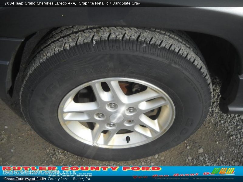 Graphite Metallic / Dark Slate Gray 2004 Jeep Grand Cherokee Laredo 4x4