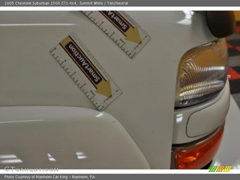 Summit White / Tan/Neutral 2005 Chevrolet Suburban 1500 Z71 4x4