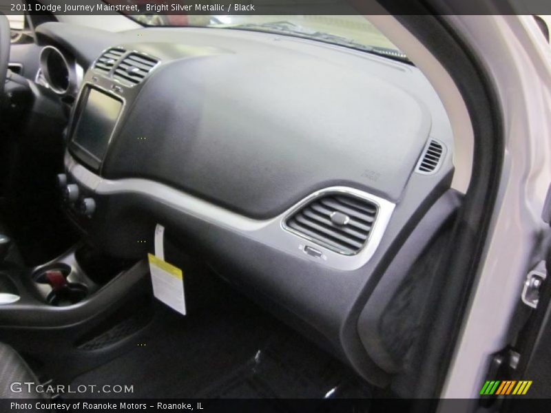 Bright Silver Metallic / Black 2011 Dodge Journey Mainstreet