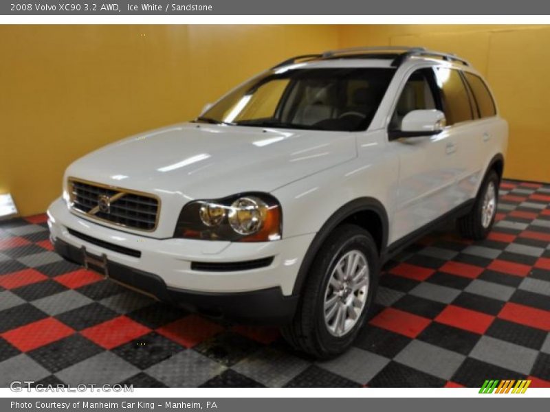 Ice White / Sandstone 2008 Volvo XC90 3.2 AWD