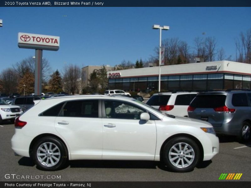 Blizzard White Pearl / Ivory 2010 Toyota Venza AWD