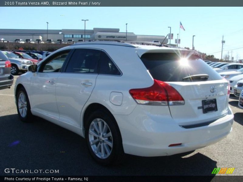 Blizzard White Pearl / Ivory 2010 Toyota Venza AWD