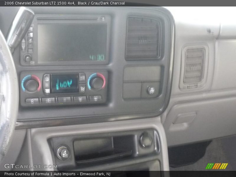 Black / Gray/Dark Charcoal 2006 Chevrolet Suburban LTZ 1500 4x4