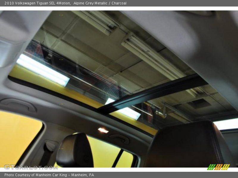 Sunroof of 2010 Tiguan SEL 4Motion