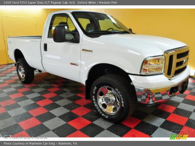 Oxford White / Medium Flint 2006 Ford F350 Super Duty XLT Regular Cab 4x4