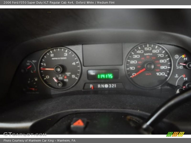 Oxford White / Medium Flint 2006 Ford F350 Super Duty XLT Regular Cab 4x4