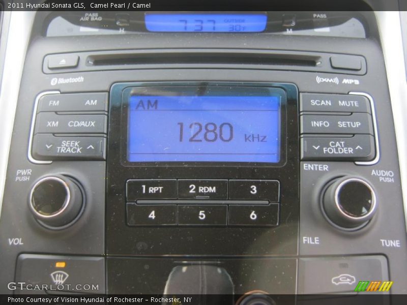 Camel Pearl / Camel 2011 Hyundai Sonata GLS