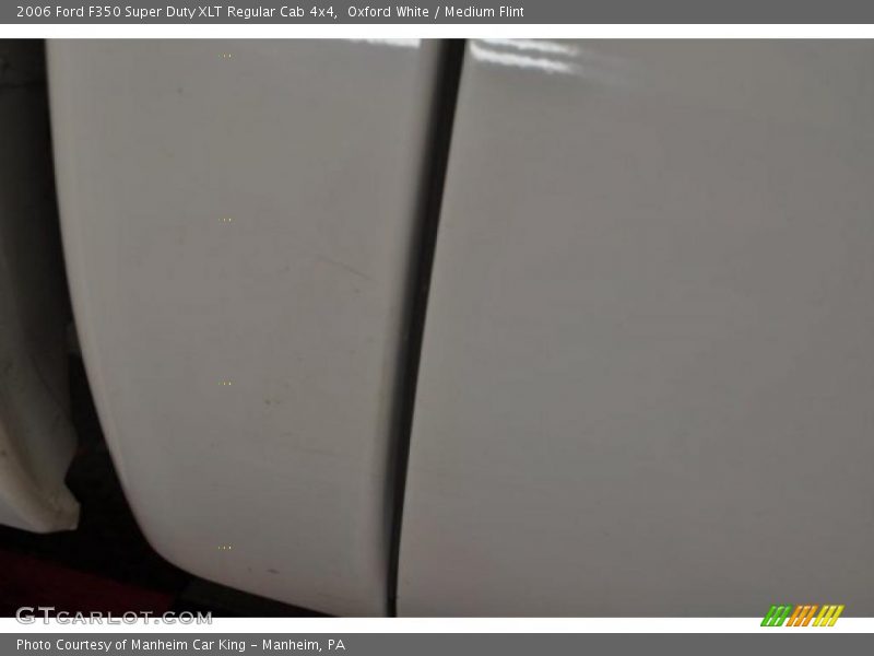 Oxford White / Medium Flint 2006 Ford F350 Super Duty XLT Regular Cab 4x4