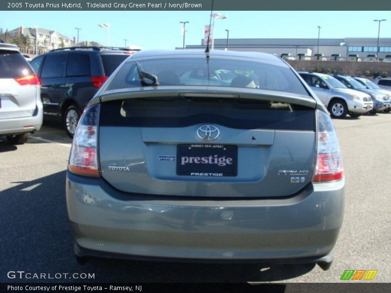 Tideland Gray Green Pearl / Ivory/Brown 2005 Toyota Prius Hybrid