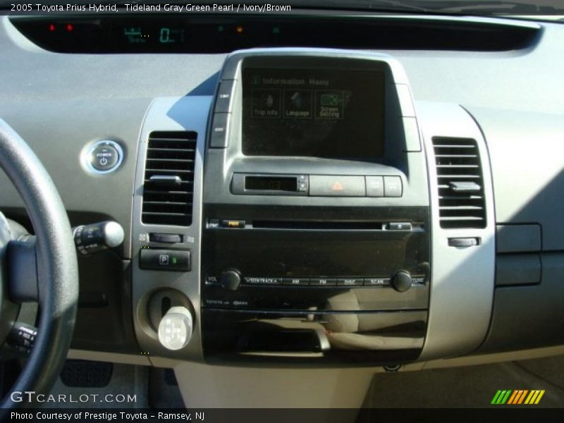 Tideland Gray Green Pearl / Ivory/Brown 2005 Toyota Prius Hybrid