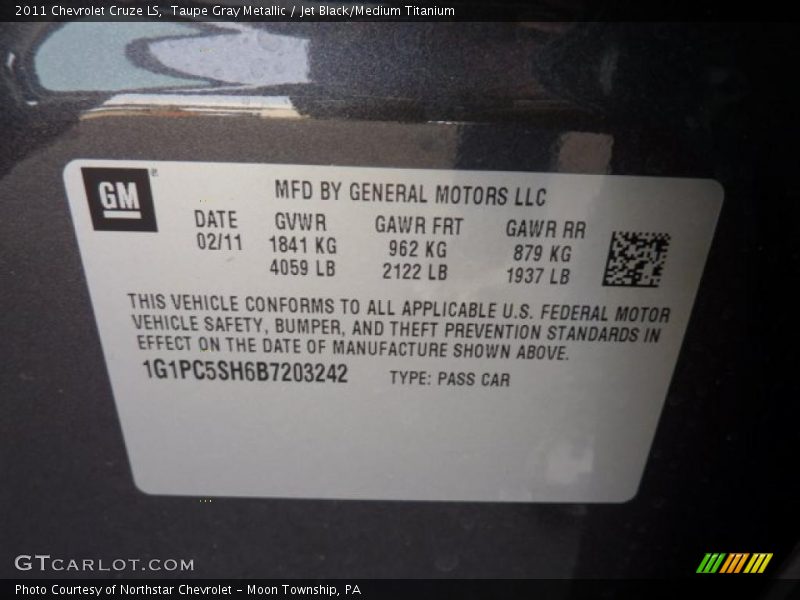 Taupe Gray Metallic / Jet Black/Medium Titanium 2011 Chevrolet Cruze LS