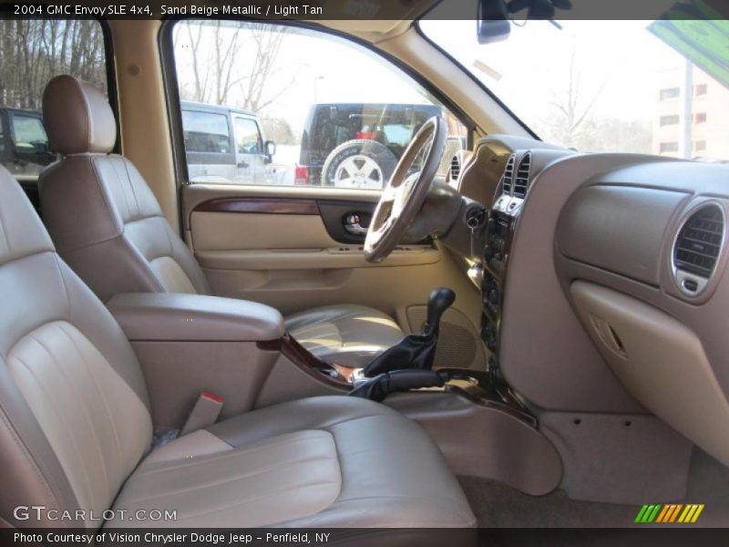 Sand Beige Metallic / Light Tan 2004 GMC Envoy SLE 4x4