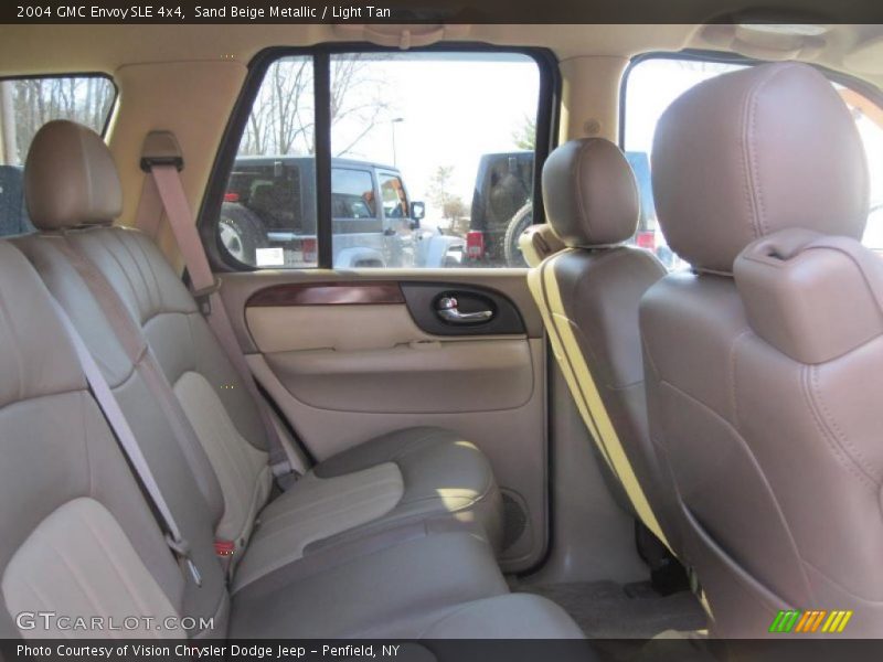 Sand Beige Metallic / Light Tan 2004 GMC Envoy SLE 4x4