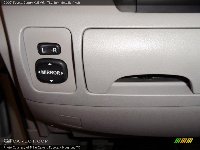 Titanium Metallic / Ash 2007 Toyota Camry XLE V6