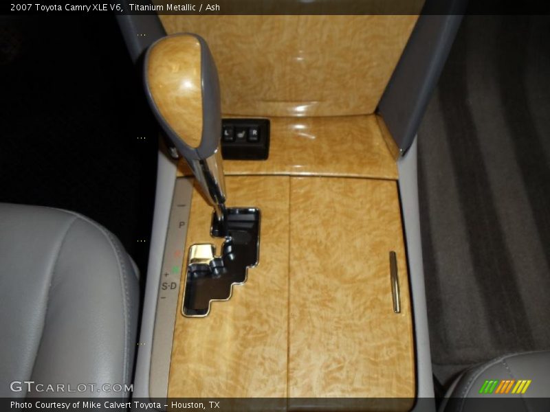 Titanium Metallic / Ash 2007 Toyota Camry XLE V6