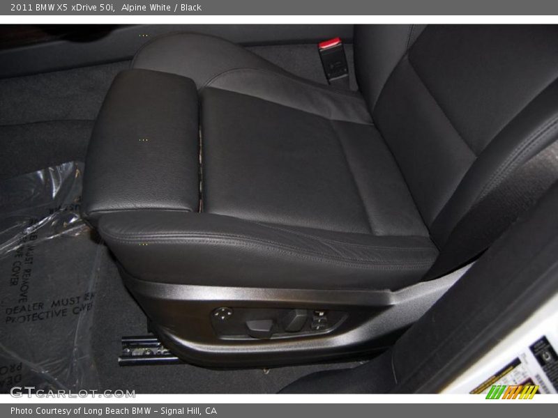 Alpine White / Black 2011 BMW X5 xDrive 50i