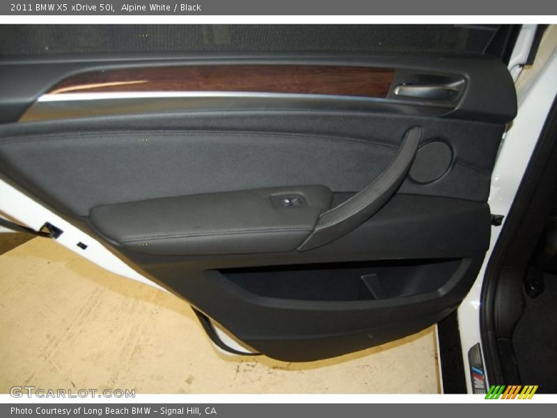 Alpine White / Black 2011 BMW X5 xDrive 50i