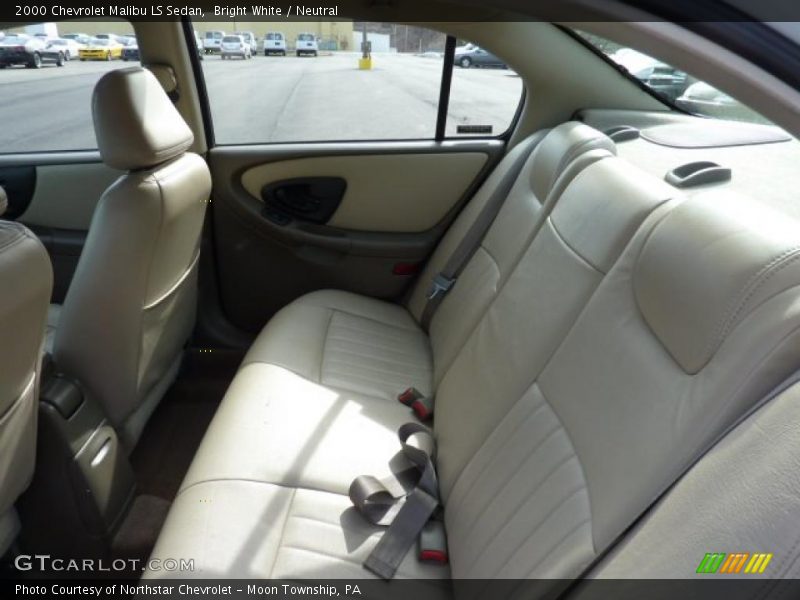  2000 Malibu LS Sedan Neutral Interior