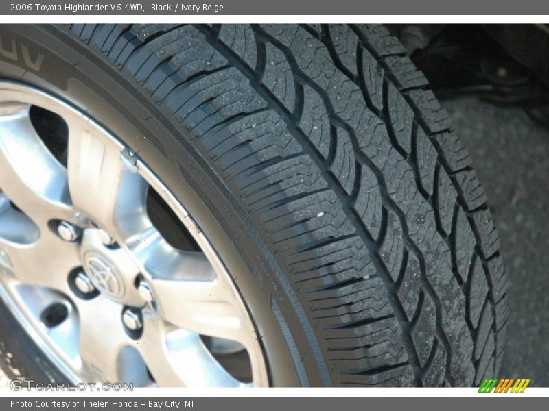 Black / Ivory Beige 2006 Toyota Highlander V6 4WD
