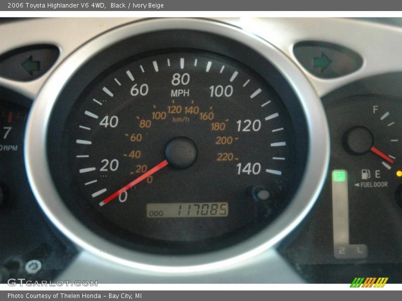 Black / Ivory Beige 2006 Toyota Highlander V6 4WD