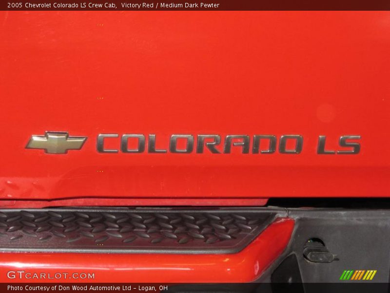 Victory Red / Medium Dark Pewter 2005 Chevrolet Colorado LS Crew Cab