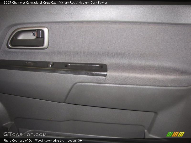 Victory Red / Medium Dark Pewter 2005 Chevrolet Colorado LS Crew Cab