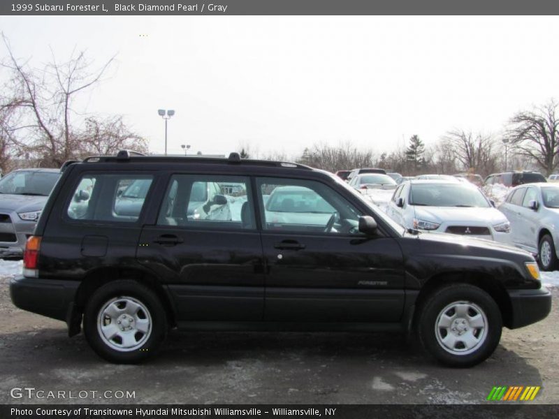 Black Diamond Pearl / Gray 1999 Subaru Forester L