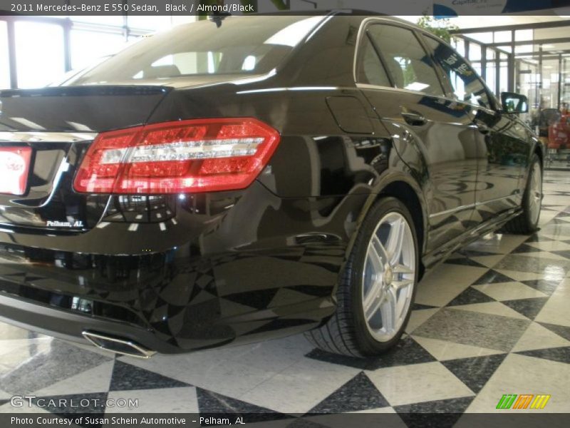 Black / Almond/Black 2011 Mercedes-Benz E 550 Sedan